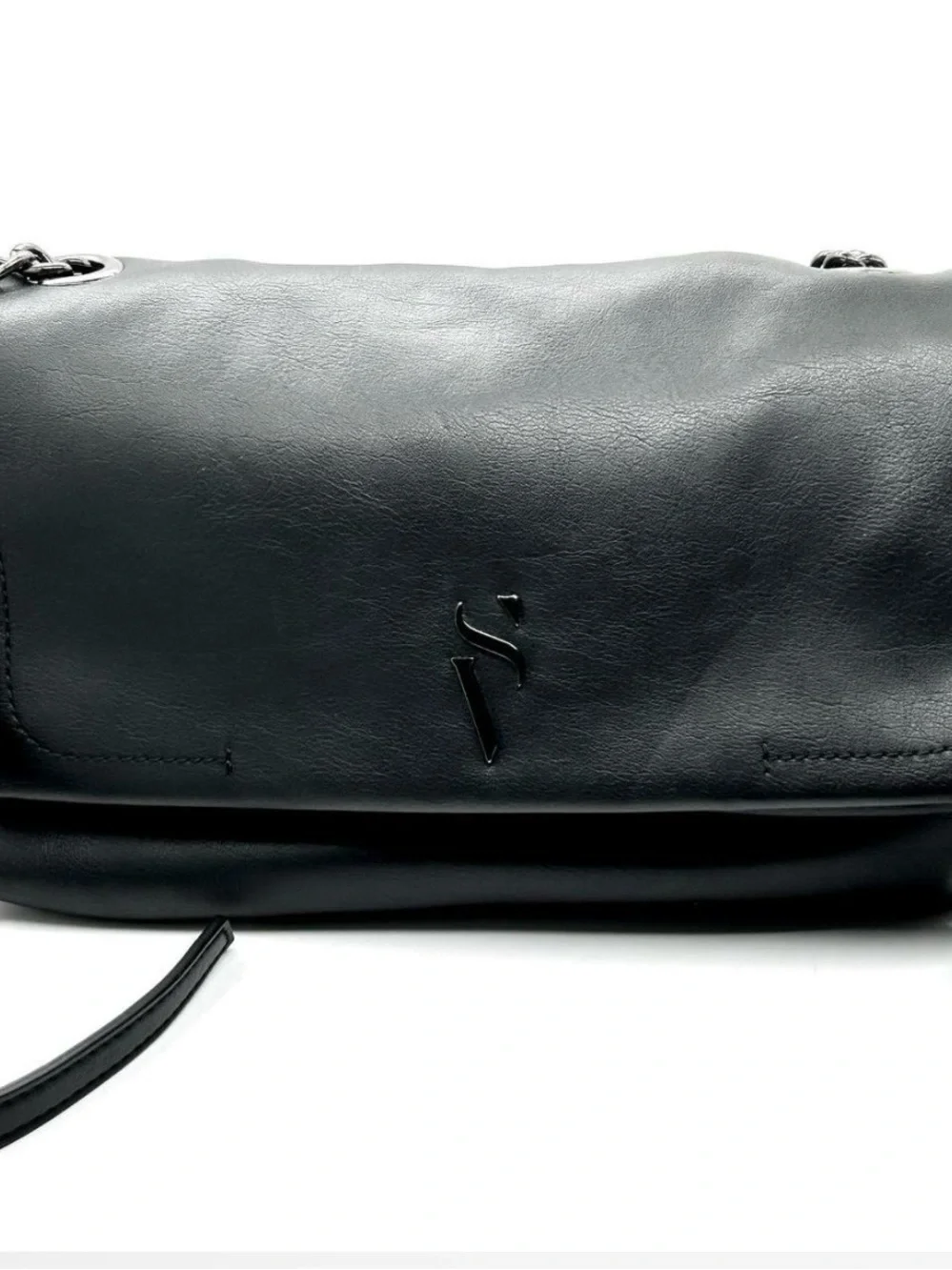 Simply Vera Vera Wang Black Leather Shoulder Bag with Chain Strap Accents